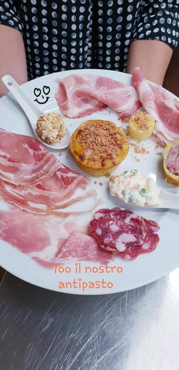 700Enolocanda Santa Giuletta Bagian luar foto