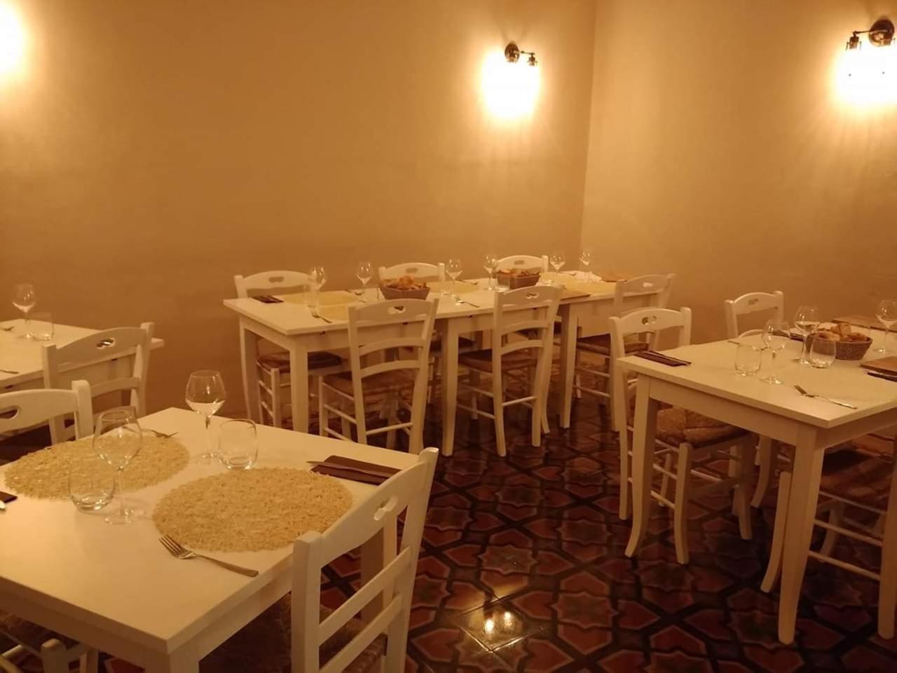 700Enolocanda Santa Giuletta Bagian luar foto